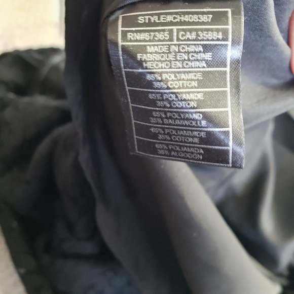 Cupcakes and cashmere Black Off the Shoulder Dress - Picture 8 of 8